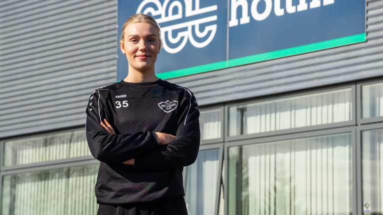 Hulda Hrönn framlengir