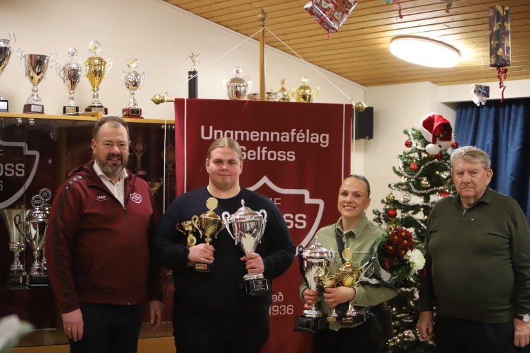 (F.v.) Helgi S. Haraldsson, formaður Umf. Selfoss, Sigurður Fannar, Perla Rut og Gunnar.
Ljósmynd: …