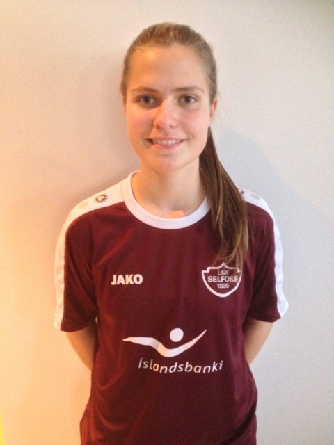 Knattspyrna U17 Unnur Dóra