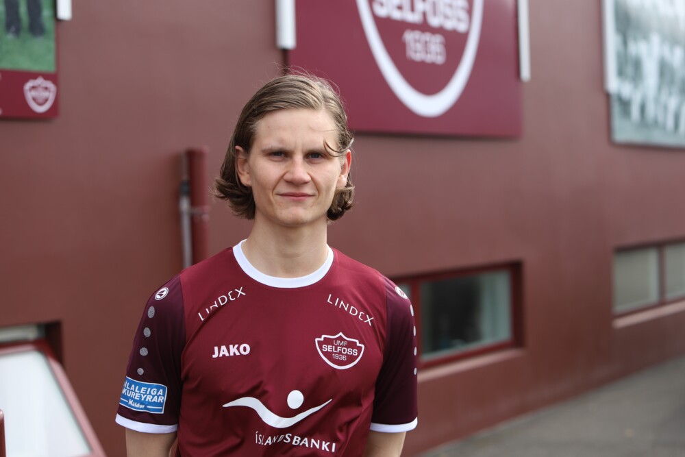 Knattspyrna - Oliver Helgi Gíslason