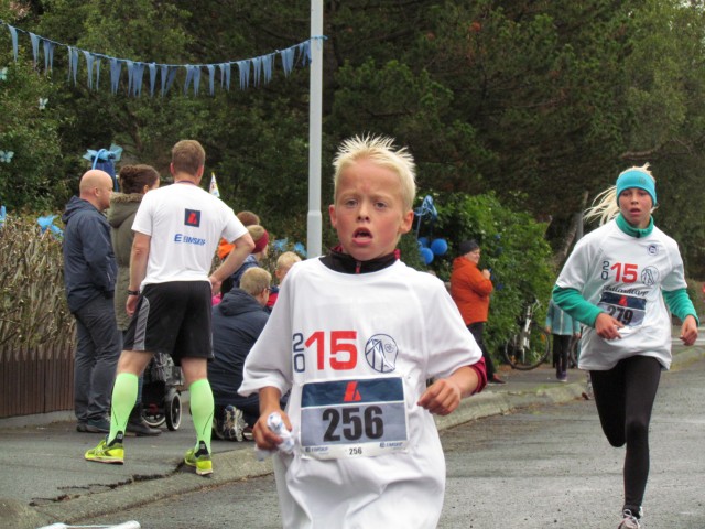 Frjálsar Brúarhlaupið 230