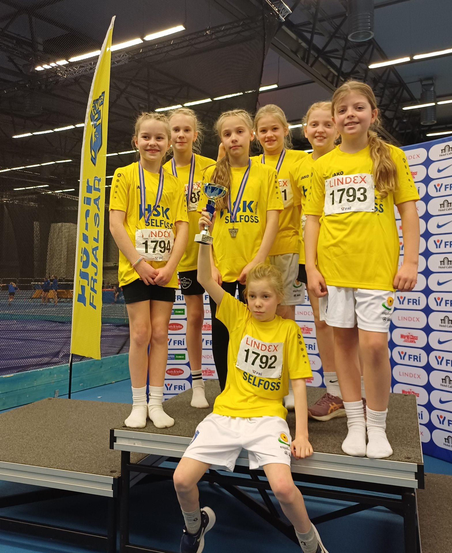 11 ára stúlkur urðu Íslandsmeistarar í sínum flokki.  Á myndinni eru frá Selfossi þær Ingibjörg Lára, Helga Þórbjörg og  Írena Dröfn.